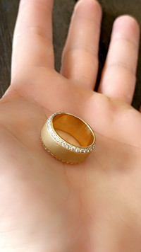 Solid 14k Gold Hallow Ring 1.77 Carats VVS diamonds