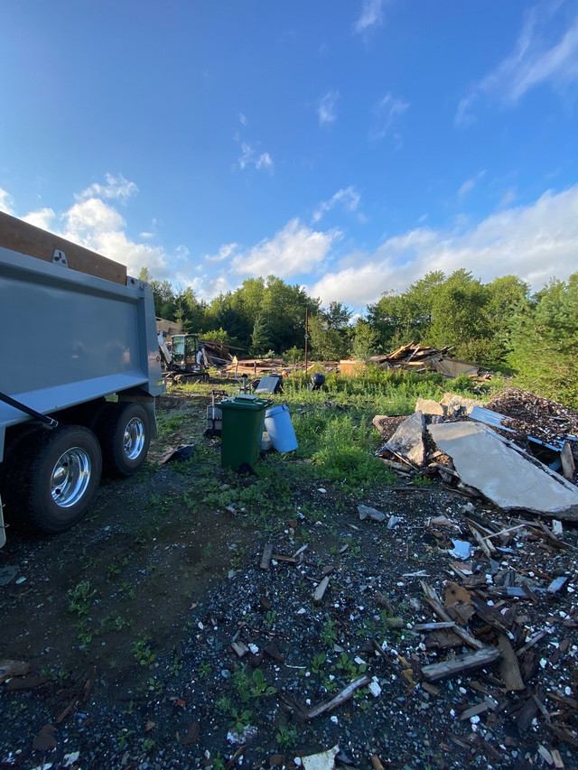 Junk Removal, Demolition & Garage Clearing  in Excavation, Demolition & Waterproofing in Dartmouth - Image 4