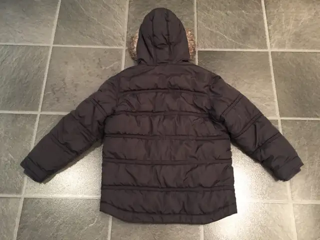 kids sz 8 Old Navy warm winter jacket READ description. in Kids & Youth in Calgary - Image 4