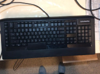 Keyboard suitable for gaming