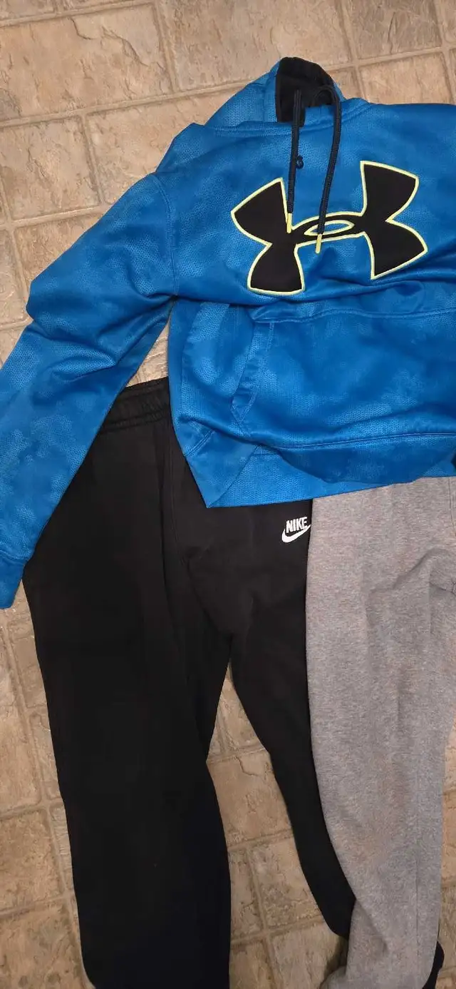 Mens small Nike joggers Grey and black blue under armour hoodie  in Men's in Cole Harbour - Image 3