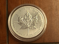 1 oz 2012 Canadian Silver Maple Leaf Coin