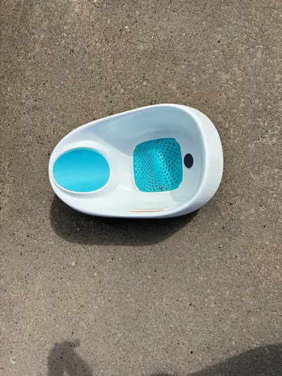 Skip Hop Moby Baby Bath Tub, View more