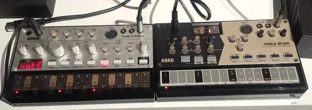 Korg volca bass and volca drum in Pianos & Keyboards in Sherbrooke - Image 2