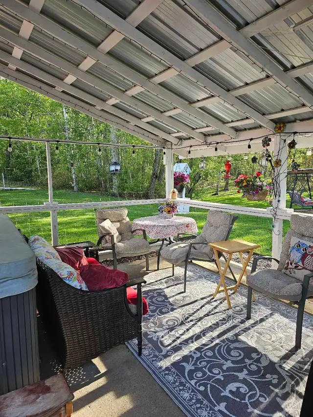 5 Acres with Bungalow and Detached Garage  in Houses for Sale in Strathcona County - Image 10