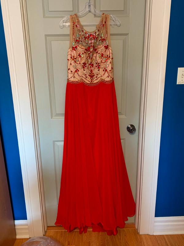 Stunning Red and Gold Prom Dress in Women's - Dresses & Skirts in Yarmouth - Image 2