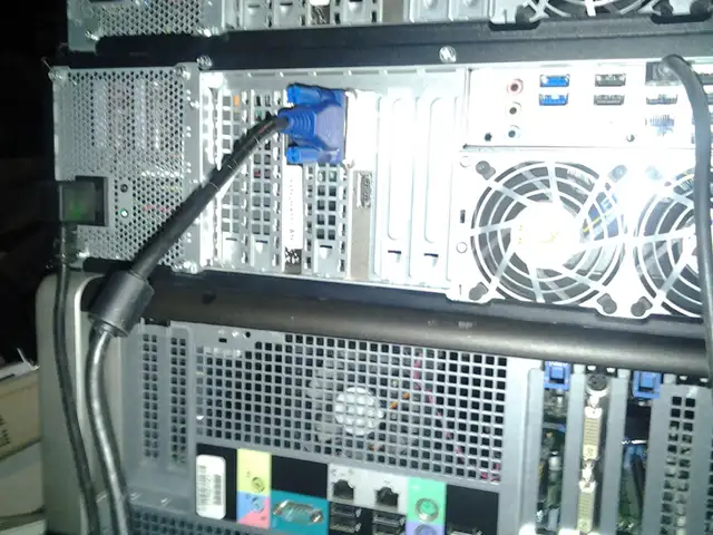 Lenovo ThinkStation C30 WorkStation Intel Xeon E5-2620v2 hex cor in Other in City of Montréal - Image 4