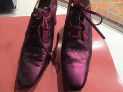 MICHEL PERRY PARIS SPECTACULAIRES CHAUSSURES TALON CYLINDRE, View more