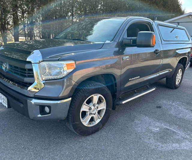 2014 Toyota Tundra in Cars & Trucks in Ottawa