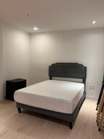 Room available for rent IMMEDIATELY!