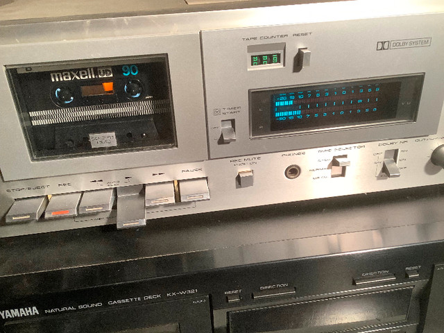 Systeme de son Stereo Equipment: Cassette decks, cd player dans Chaînes stéréo  à Ville de Montréal - Image 2