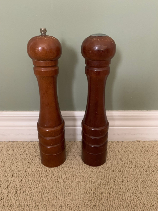 Salt & pepper mill in Other in St. Catharines