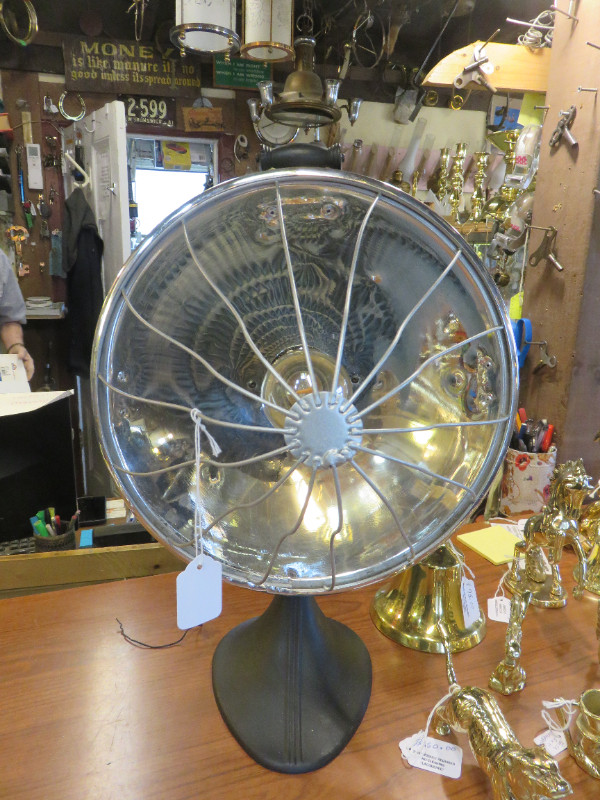 Vintage Heater Lamp in Arts & Collectibles in Saint John