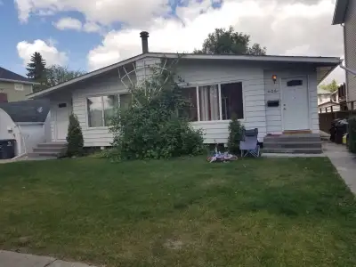 4 Bedroom Duplex close to U of S