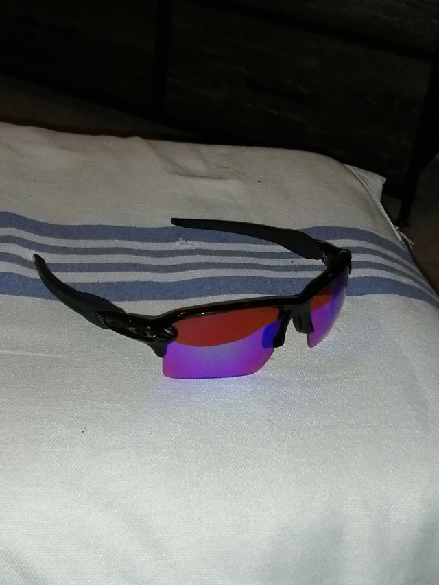 Oakley sunglasses(golf). Brand new$300 in store. Selling for$200 in Other in Barrie - Image 4
