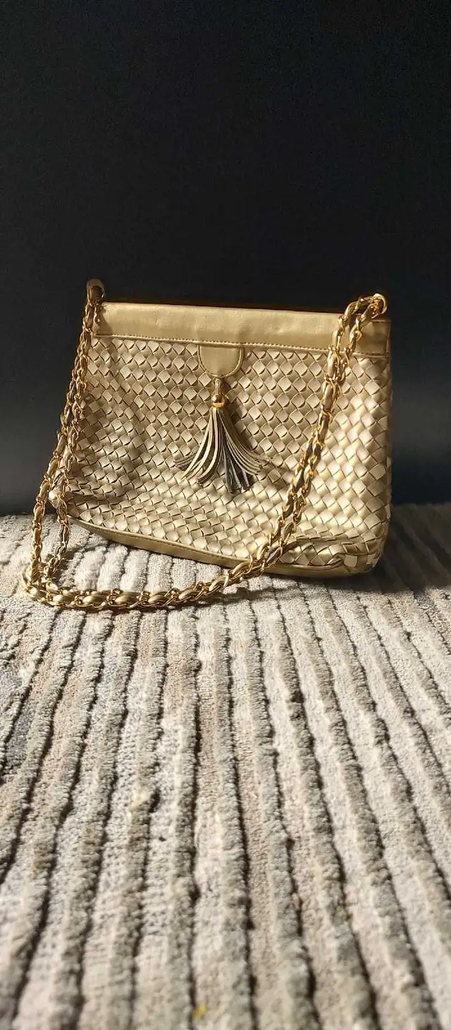 Vintage Woven Gold Purse