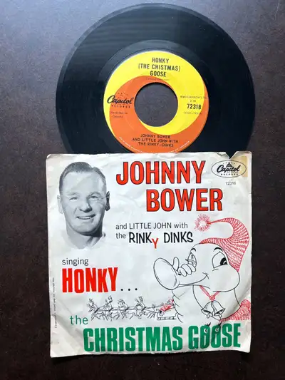 Rare JOHNNY BOWER & THE RINKY DINKS 45 rpm sings Honky the Christmas Goose and Banjo Mule Capital Re...