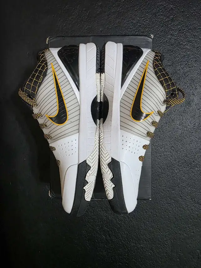 Kobe 4 Del Sol in Men's Shoes in Mississauga / Peel Region - Image 5