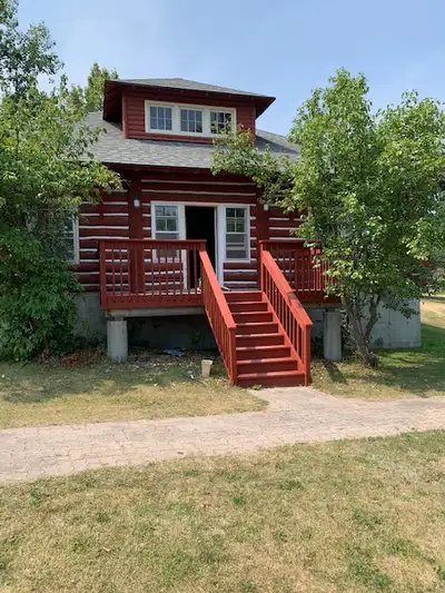 3 cottages for sale in Minaki Ontario close to Kenora