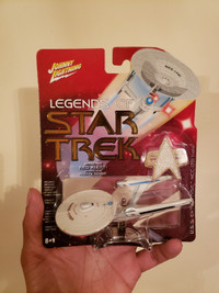Johnny Lightning Legends of Star Trek: Enterprise NCC-1701 