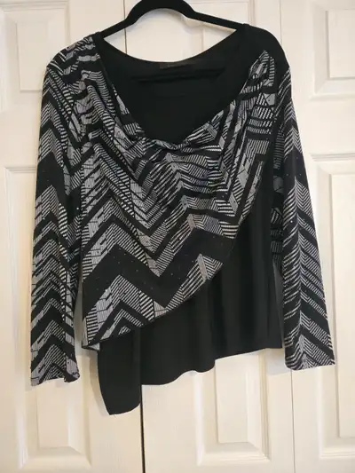 Size L lady casual top, View more