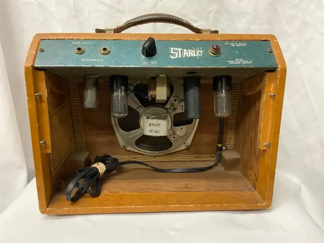 MAGNATONE 1950’S AMP STARLET MODEL 107 in Amps & Pedals in North Bay - Image 5