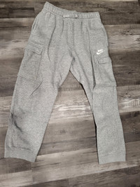 Pantalon Nike gris jogging cargo