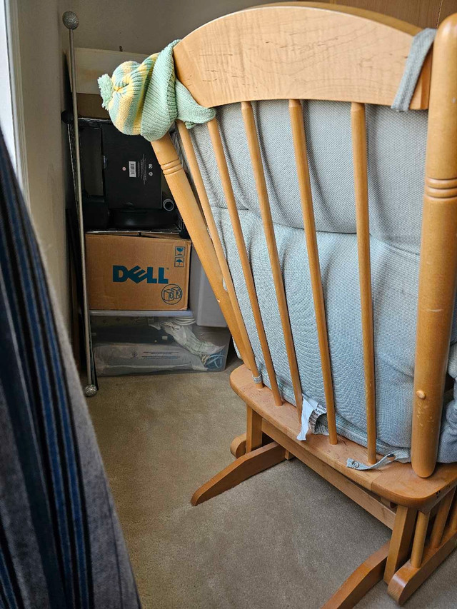 Gliding Rocking Chair Pick up only 16th and  BurOak  in Chairs & Recliners in Markham / York Region - Image 2