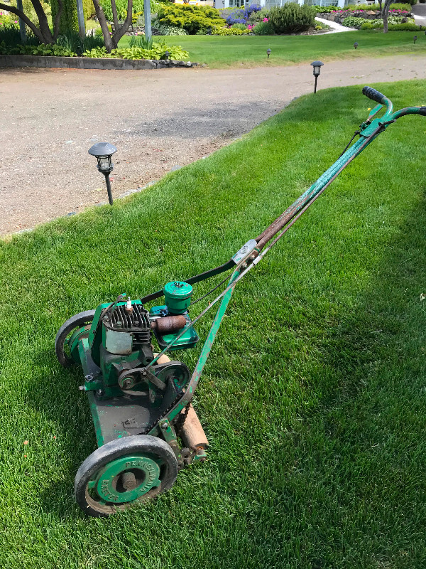 Gas Powered Reel Mower - Garden Items - Salineville, Ohio