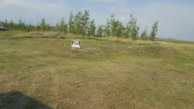 Location: Off the #11 Highway between Regina and Saskatoon, on 2 Commercial Road of Craik Ecovillage...