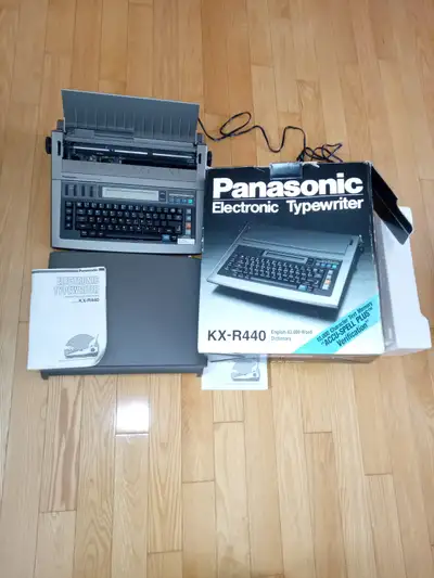 Well kept and looked after. Everything works however it needs new ink and new white out. The ink lef...