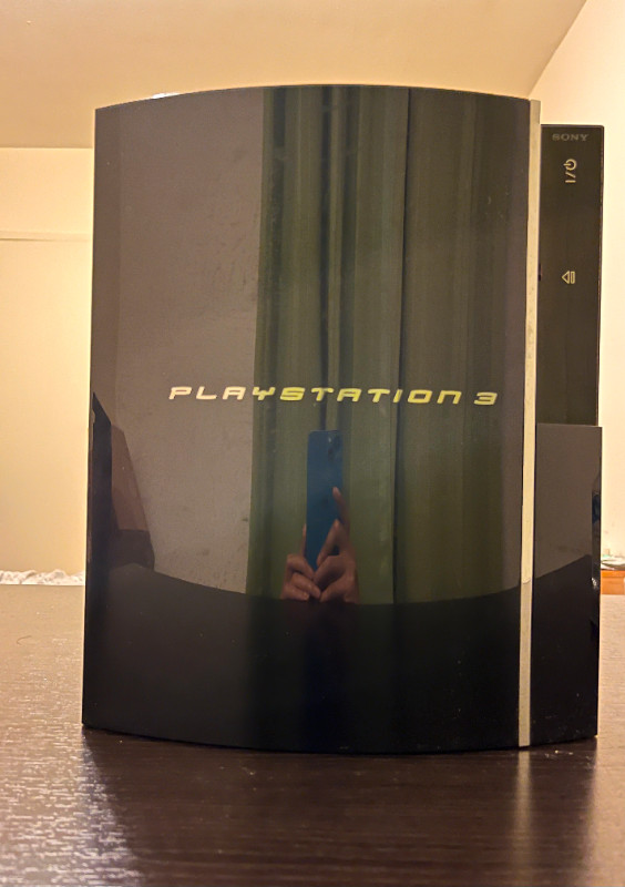Playstation 3 PS3 for sale mint condition in Sony Playstation 3 in City of Toronto - Image 2