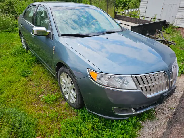 REDUCED TO 5K--LOADED/INSPECTED  LUXURY LINCOLN MKZ