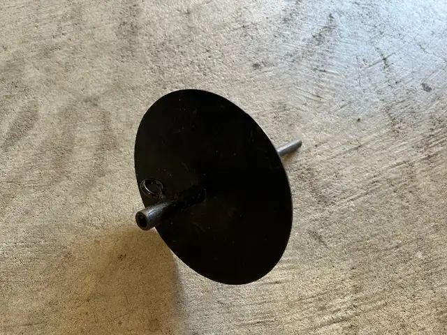 Cat/ small dog leash post. Portable - park / pet accessory. in Accessories in Brantford - Image 4