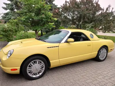 2002 Ford Thunderbird is a Two Seat Retro Styled Roadster featuring a 3.9L V8 Engine with 5 speed au...