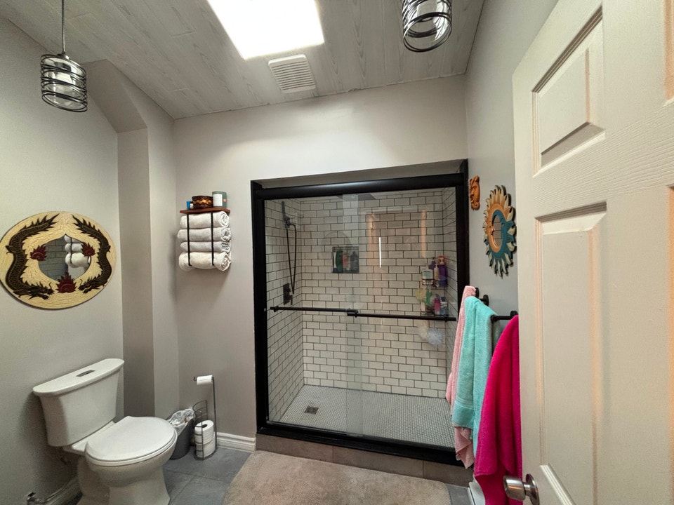 Great Starter or Retirement Home!, photo 8 of 10