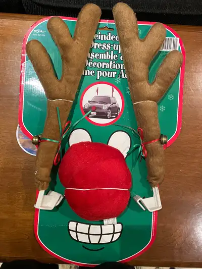 Brand new never used. Decorate your vehicle reindeer antlers and nose. Smoke free home.