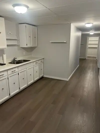 One bed one bath apartment 700 Square feet move-in ready includes laundry station Contact for more i...