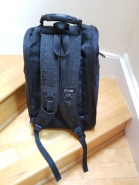 Glo 22" backpack/carry-on for snorkeling/diving great condition!
