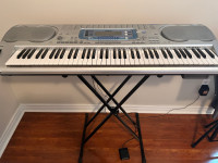 Casio WK 3000 Keyboard with stand