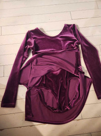 Girls dance wear or figure skating  size 6-8 depending how tall