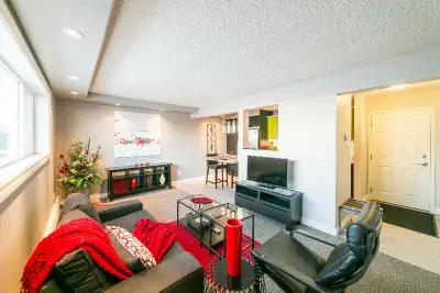 Downtown Misericordia Hospital West Edmonton Mall Whitemud FreewayAnthony Henday Yellowhead Trail ap...