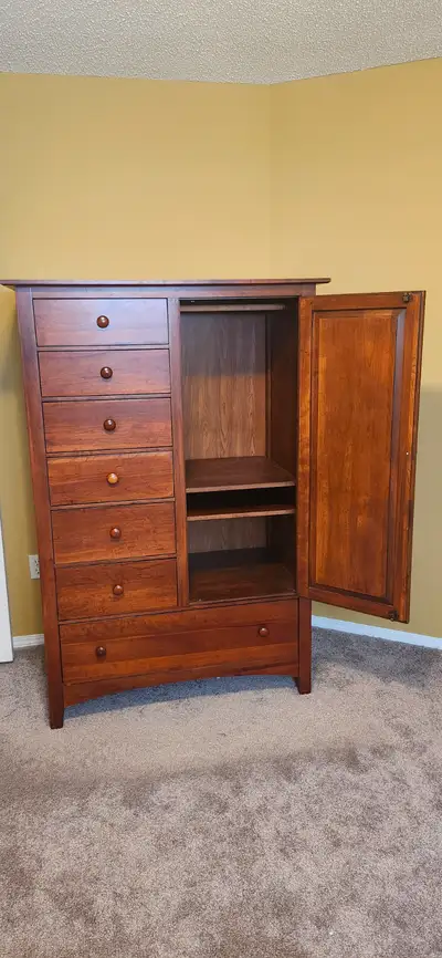 Quality dresser, View more