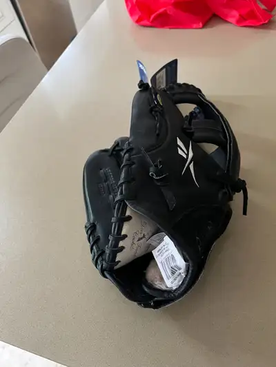 Reebok VR6000 OTR   Softball series glove, View more