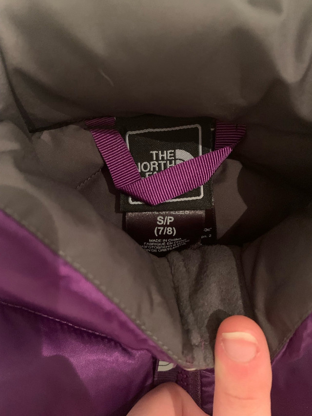The north face vest, girls size 7/8 (S/P) in Kids & Youth in City of Toronto - Image 2