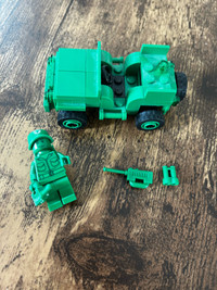 Lego Toy Story army medic and jeep