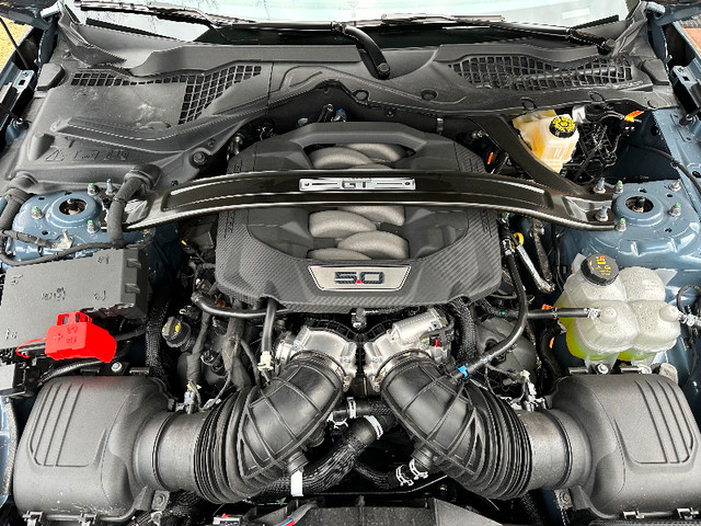 Ford Performance Strut Tower Brace for 2015-2024 Mustang dans Autres pièces et accessoires  à Longueuil/Rive Sud - Image 3