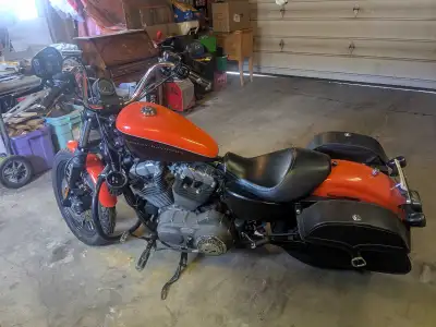 2009 Harley Davidson Nightster XL 30000 km classic orange & black , mini apes extra parts like doubl...