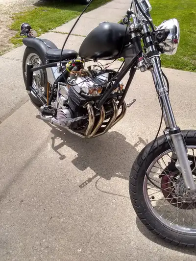 This is an Amen Savior rolling chassis, NO motor, in very good condition. Willing to trade for an ol...