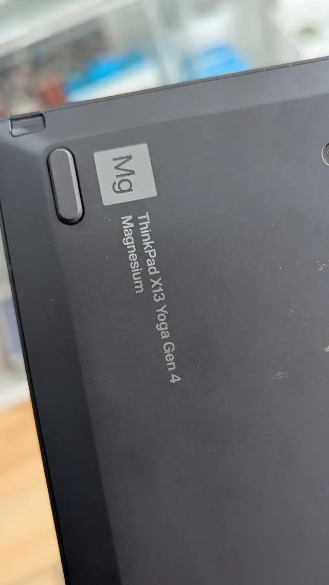 ThinkPad X13 Yoga Gen 4 (13" Intel) 2-in-1 Laptop, 17 13th Gen in Laptops in City of Montréal - Image 7